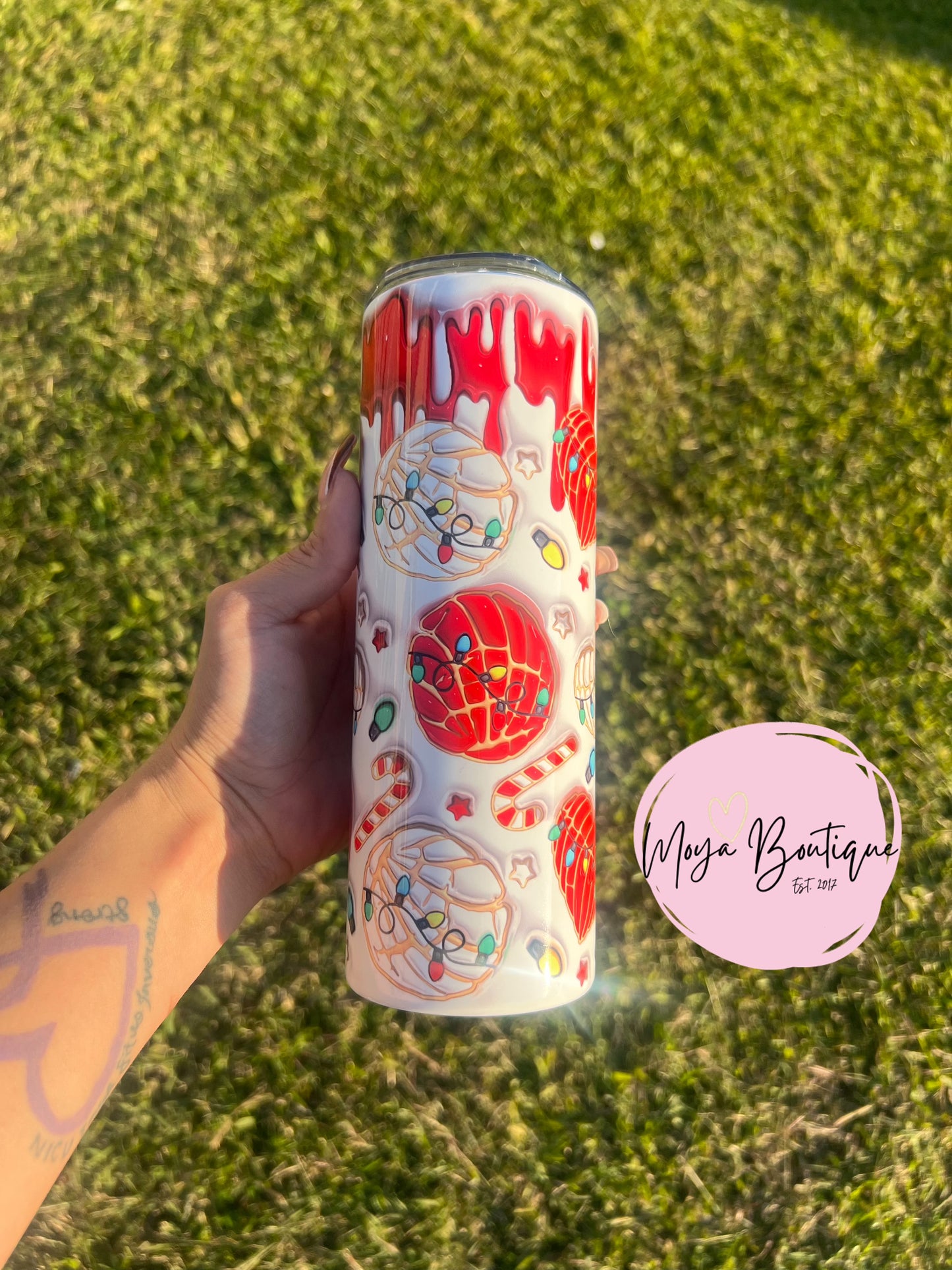 Christmas Light Concha’s 20oz Tumbler