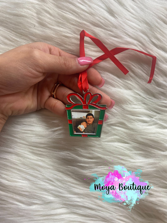 Christmas Gift Ornament